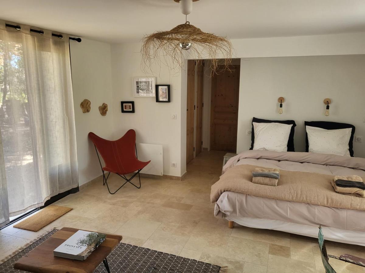 Bed and Breakfast Le Cabanon Ménerbes Zewnętrze zdjęcie